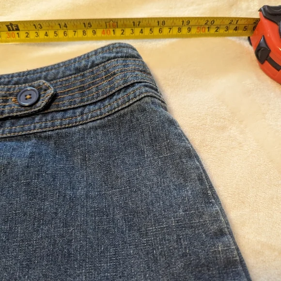 Carroll Reed vintage Denim Skirt. Size 14. 100 % cotton. Side zipper closure. - Picture 2 of 8